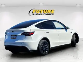 Tesla Model Y 2024 AWD Long Range 4dr Crossover