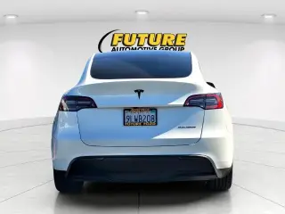 Tesla Model Y 2024 AWD Long Range 4dr Crossover