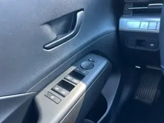 Hyundai KONA 2025 AWD SEL 4dr Crossover