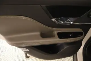Lincoln Corsair 2023 Reserve 4dr SUV