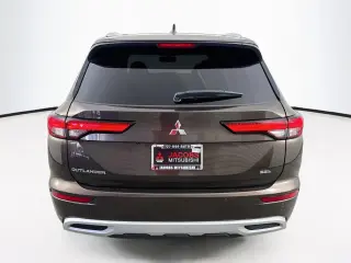 Mitsubishi Outlander 2024 SEL 4dr SUV