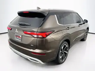 Mitsubishi Outlander 2024 SEL 4dr SUV