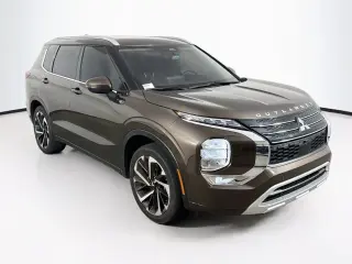Mitsubishi Outlander 2024 SEL 4dr SUV