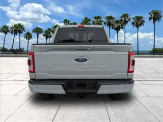 Ford F-150 2023 4x4 Lariat 4dr SuperCrew 5.5 ft. SB