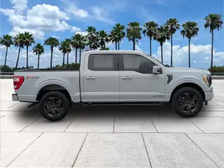 Ford F-150 2023 4x4 Lariat 4dr SuperCrew 5.5 ft. SB