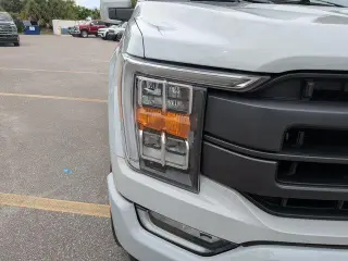 Ford F-150 2023 4x4 Lariat 4dr SuperCrew 5.5 ft. SB