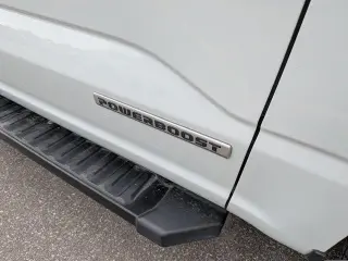 Ford F-150 2023 4x4 Lariat 4dr SuperCrew 5.5 ft. SB