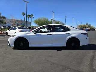 Toyota Camry 2022 SE 4dr Sedán
