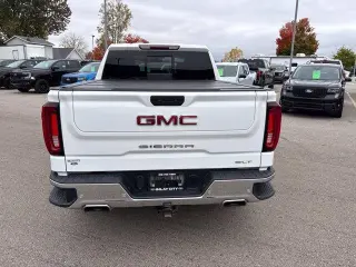 GMC Sierra 1500 Limited 2022 4x4 SLT 4dr Crew Cab 5.8 ft. SB