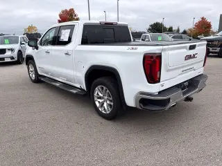 GMC Sierra 1500 Limited 2022 4x4 SLT 4dr Crew Cab 5.8 ft. SB
