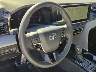 Toyota Camry 2025 SE 4dr Sedan