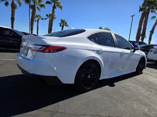 Toyota Camry 2025 SE 4dr Sedan