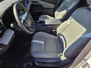 Toyota Camry 2025 SE 4dr Sedan