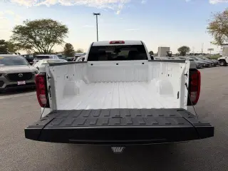 GMC Sierra 1500 2026 4x4 Pro 2dr Cabina Regular 8 ft. LB