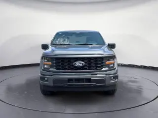 Ford F-150 2026 4x2 STX 4 puertas SuperCrew 5.5 pies. SB