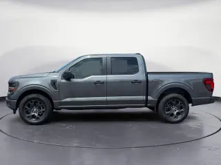 Ford F-150 2026 4x2 STX 4 puertas SuperCrew 5.5 pies. SB