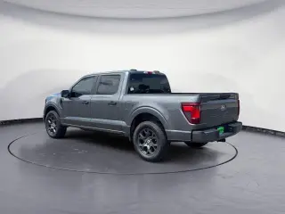 Ford F-150 2026 4x2 STX 4 puertas SuperCrew 5.5 pies. SB