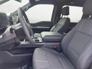 Ford F-150 2026 4x2 STX 4 puertas SuperCrew 5.5 pies. SB