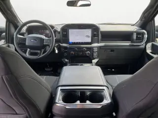 Ford F-150 2026 4x2 STX 4 puertas SuperCrew 5.5 pies. SB