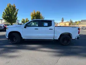 Chevrolet Silverado 1500 2021 4x4 Custom 4dr Crew Cab 5.8 ft. SB