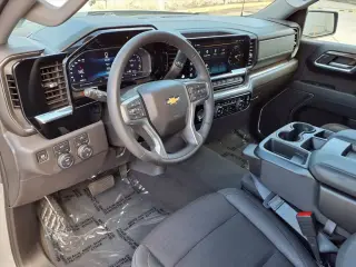 Chevrolet Silverado 1500 2024 4x4 LT 4dr Crew Cab 5.8 ft. SB w/2FL
