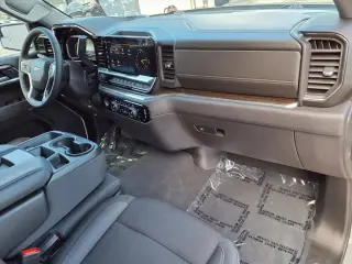 Chevrolet Silverado 1500 2024 4x4 LT 4dr Crew Cab 5.8 ft. SB w/2FL