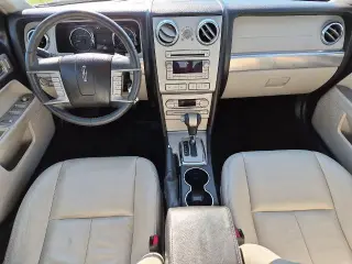 Lincoln Zephyr 2006 4dr Sedán