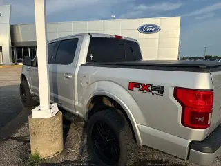 Ford F-150 2018 4x4 Lariat 4dr SuperCrew 5.5 ft. SB