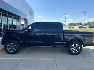 Ford F-150 2016 4x4 XLT 4dr SuperCrew 5.5 ft. SB