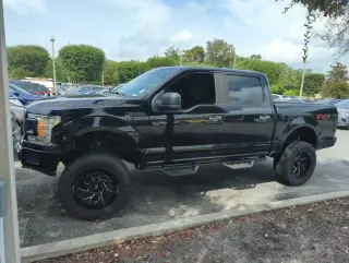 Ford F-150 2018 4x4 King Ranch 4dr SuperCrew 5.5 ft. SB