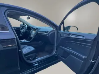 Fusión de Ford Hybrid 2018 Titanium 4dr Sedán
