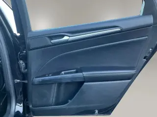 Fusión de Ford Hybrid 2018 Titanium 4dr Sedán