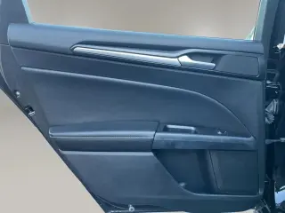 Fusión de Ford Hybrid 2018 Titanium 4dr Sedán