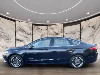 Fusión de Ford Hybrid 2018 Titanium 4dr Sedán