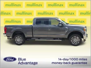 Ford F-350 Super Duty 2018 4x4 Lariat 4p Crew Cab 6.8 ft. SB SRW Camioneta