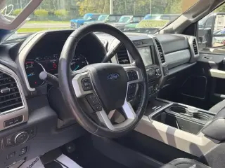 Ford F-350 Super Duty 2018 4x4 Lariat 4p Crew Cab 6.8 ft. SB SRW Camioneta