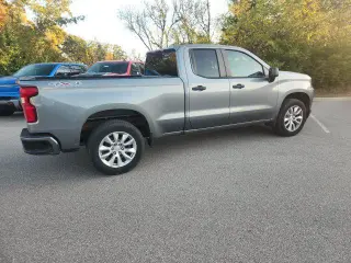 Chevrolet Silverado 1500 2020 4x4 Custom 4puertas Doble Cab 6.6 ft. SB