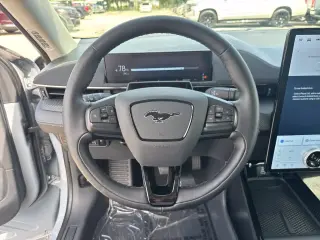 Ford Mustang Mach-E 2025 Select 4dr SUV