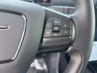 Ford Mustang Mach-E 2025 Select 4dr SUV