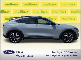 Ford Mustang Mach-E 2025 Select 4dr SUV