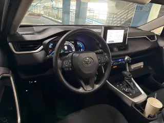 Toyota RAV4 Híbrido 2024 AWD LE 4dr SUV