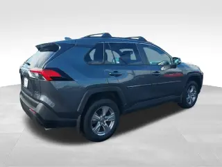 Toyota RAV4 2024 AWD XLE 4dr SUV