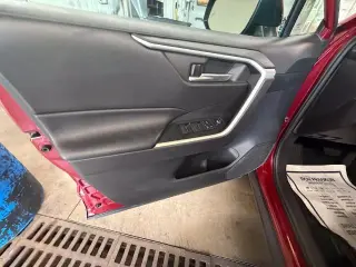 Toyota RAV4 2022 AWD XLE 4dr SUV