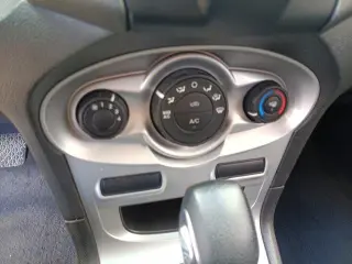 Ford Fiesta 2019 SE 4dr Hatchback