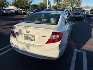 Honda Civic 2012 HF 4dr Sedán