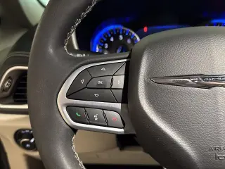 Chrysler Pacifica 2023 AWD Touring L 4dr Mini-Van