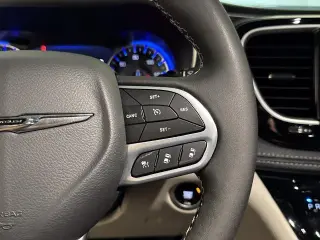 Chrysler Pacifica 2023 AWD Touring L 4dr Mini-Van