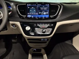 Chrysler Pacifica 2023 AWD Touring L 4dr Mini-Van