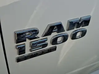 Ram 1500 Classic 2022 4x2 Tradesman 2dr Regular Cab 8 ft. LB Pickup
