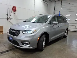 Chrysler Pacifica 2021 Touring L 4dr Mini-Van